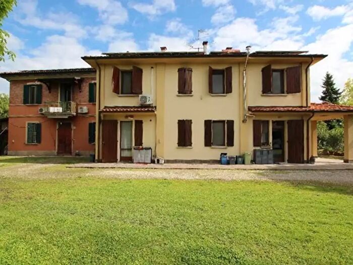 Casa con 15 locali in vendita in Via Torretta, Calderara Di Reno