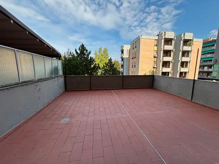 Appartamento con 6 locali in affitto in Via Turchia, Firenze