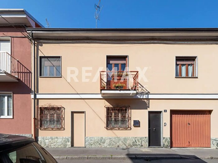 Casa con 5 locali in vendita in Via Adua, Cusano Milanino