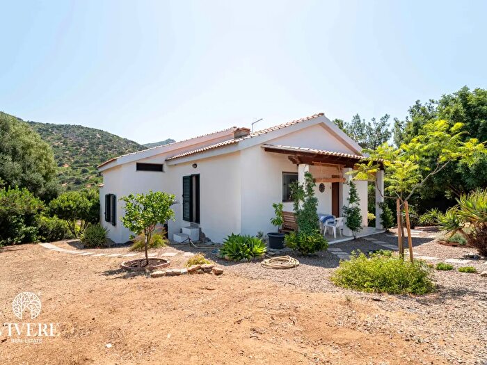 Casa trilocale in vendita in Via dei Carrubi, Quartu Sant'Elena