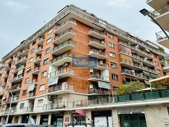 Appartamento quadrilocale in vendita in Roma