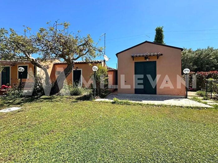 Case in Vendita e in Affitto - 3