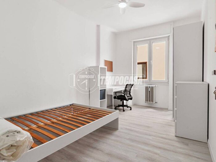 Appartamento quadrilocale in affitto in Via Viotti, Città Studi, Milano