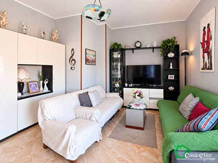 Appartamento trilocale in vendita in Via Francesco Baracca, Centro, San Giuliano Milanese