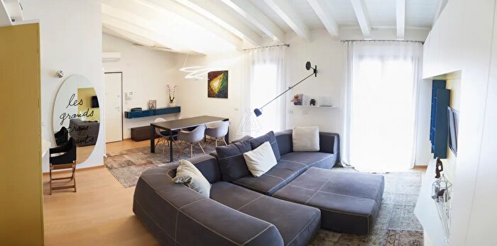 Appartamento quadrilocale in vendita in Borgo Vicenza, Castelfranco Veneto