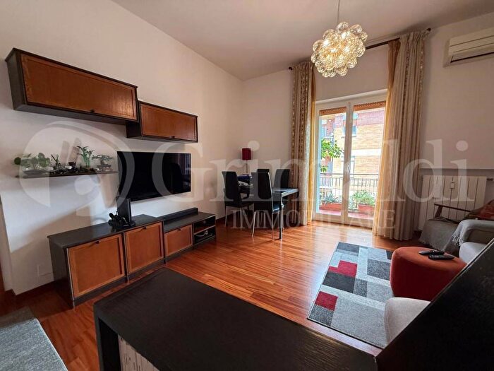 Appartamento trilocale in affitto in Via Vincenzo Vela, Casetta Mattei Corviale, Roma