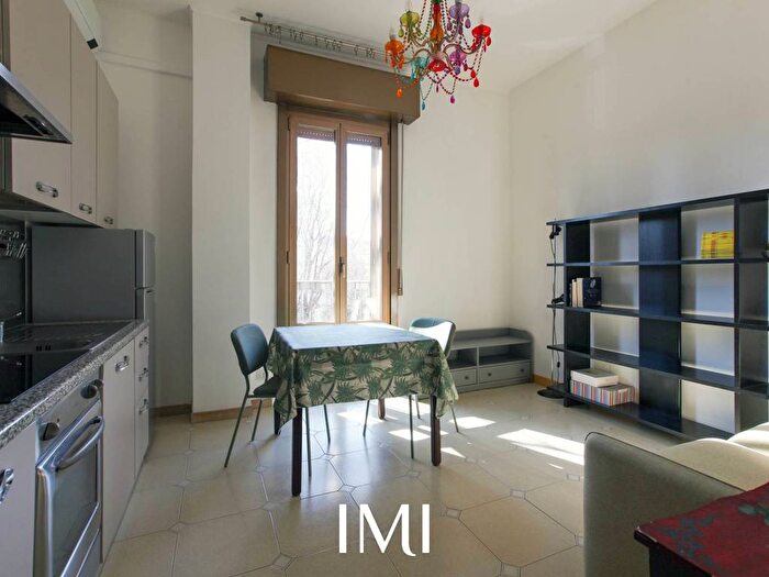 Appartamento bilocale in affitto in Corso Genova, Milano