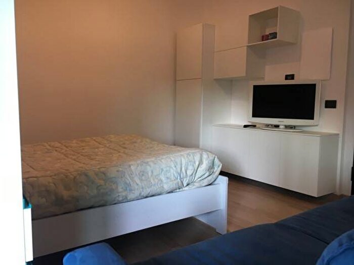 Appartamento monolocale in affitto in via Gino Capponi, Appio Latino, Roma