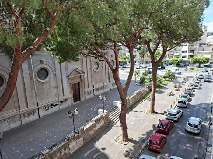 Appartamento con 6 locali in vendita in Via Dante Alighieri, Barcellona Pozzo Di Gotto
