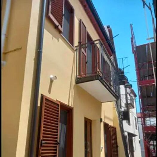 Appartamento quadrilocale in vendita in Vico Municipio, Teana