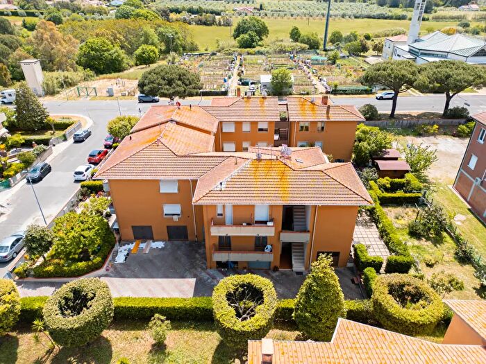Appartamento bilocale in vendita in Via Carso, Cecina