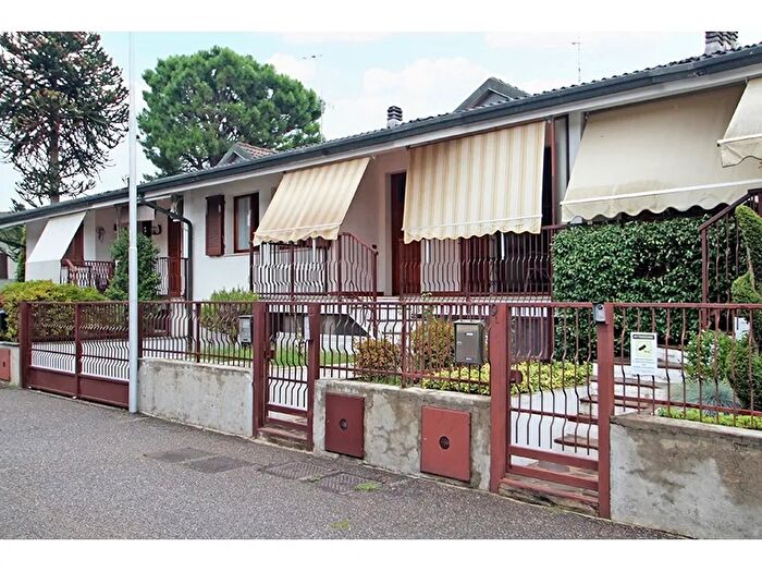 Casa trilocale in vendita in Castiglione Olona