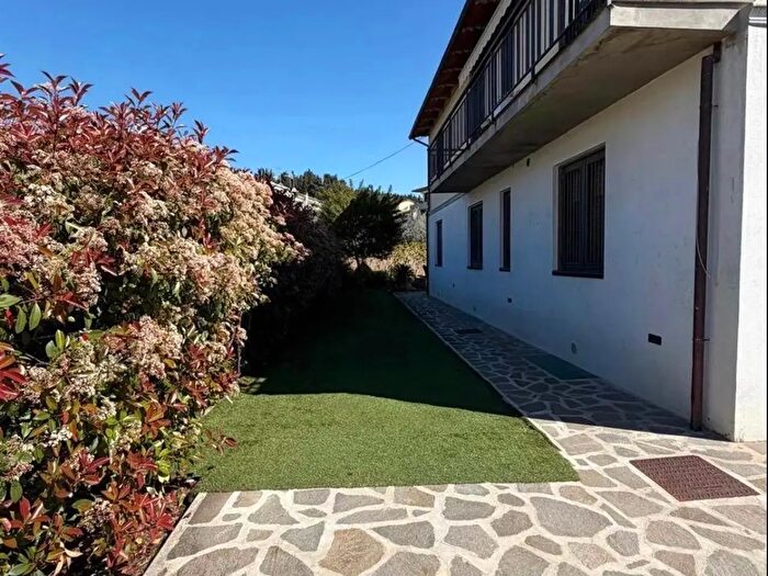 Appartamento con 5 locali in vendita in Via Fucini, Calenzano