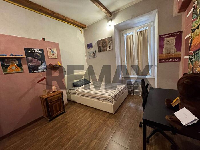 Appartamento con 5 locali in affitto in Via Catanzaro, Bologna, Roma