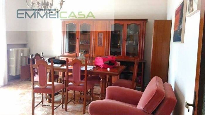 Appartamento quadrilocale in vendita in Via Filzi, Modena