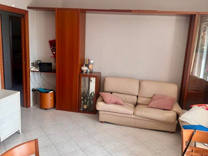 Appartamento con 5 locali in affitto in Via Piave, Carinaro