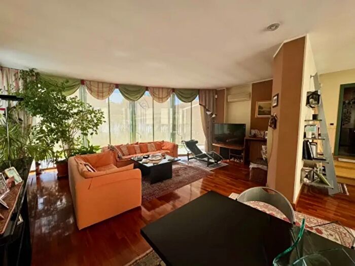 Casa con 6 locali in vendita in Via Luigi Barbieri, Voghera