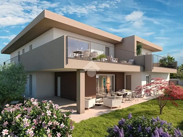 Appartamento quadrilocale in vendita in Via dei Mille, Calusco D'Adda