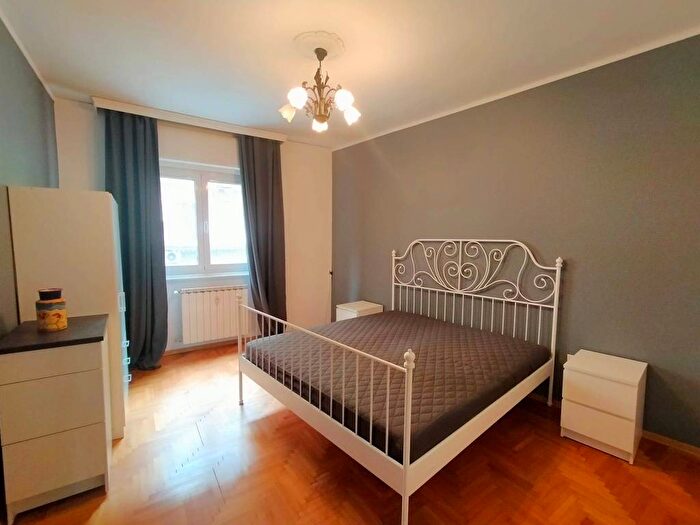 Appartamento trilocale in affitto in Via del Molino a Vento, San Giacomo, Trieste