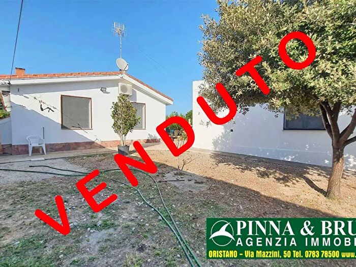 Casa quadrilocale in vendita in Nurachi