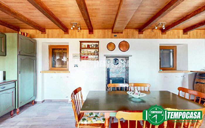 Casa quadrilocale in vendita in Borgo Fogli, Cassinelle