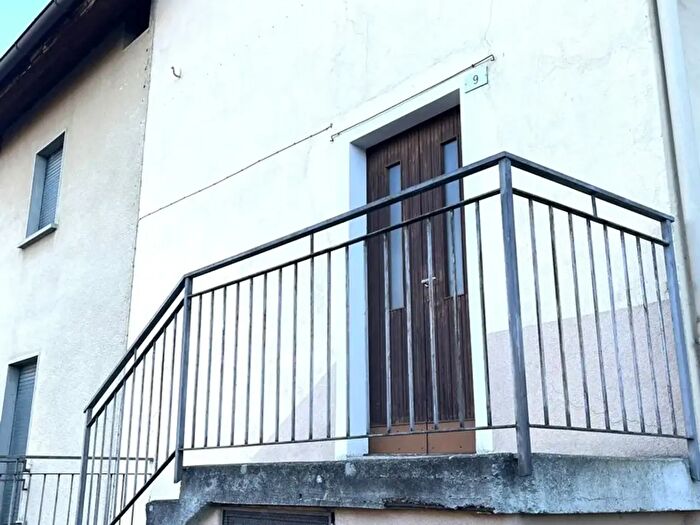 Casa quadrilocale in vendita in Piazza San Giovanni, Cusino