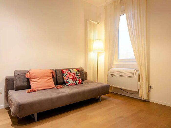 Appartamento monolocale in affitto in Via del Riccio, Bologna