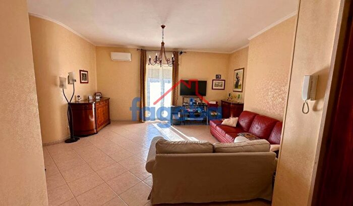 Appartamento trilocale in vendita in Via SantAnnibale Maria di Francia, Trani