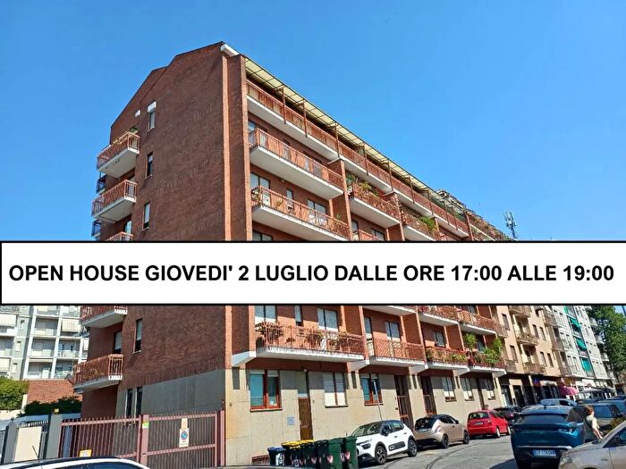 Appartamento trilocale in vendita in Via Fidia, Torino