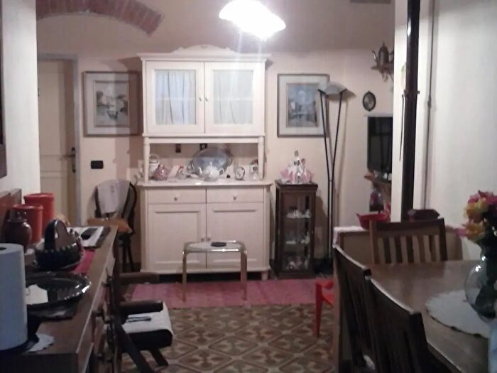 Appartamento trilocale in vendita in Carrara