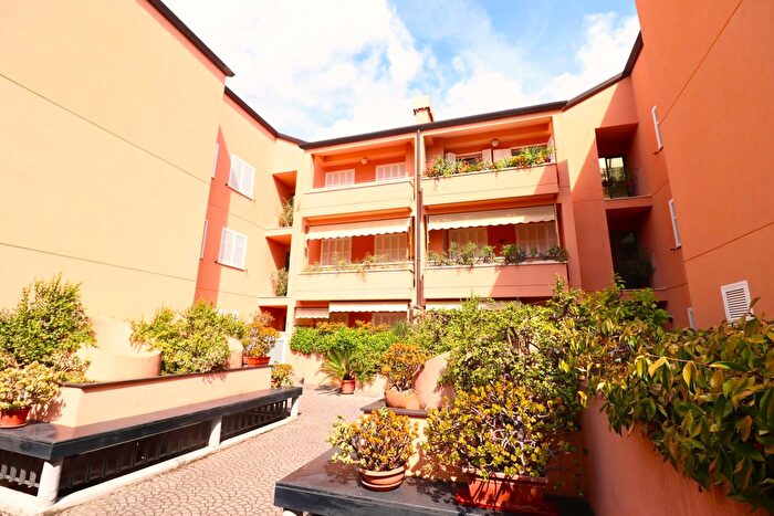 Appartamento bilocale in vendita in Via Gozzano, Loano