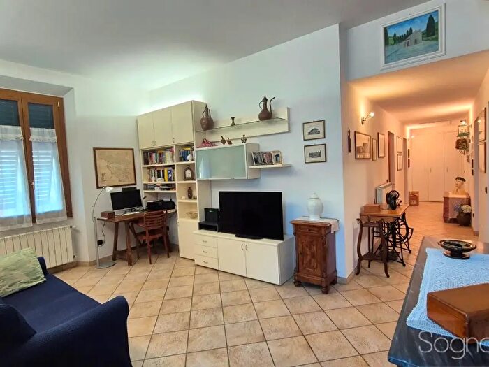 Appartamento quadrilocale in vendita in Va Pier Fortunato Calvi, Firenze