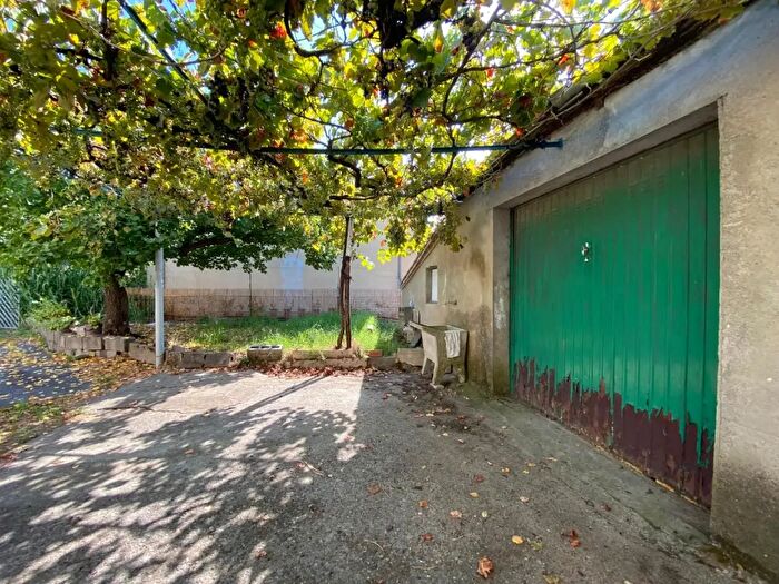 Casa quadrilocale in vendita in Cascina