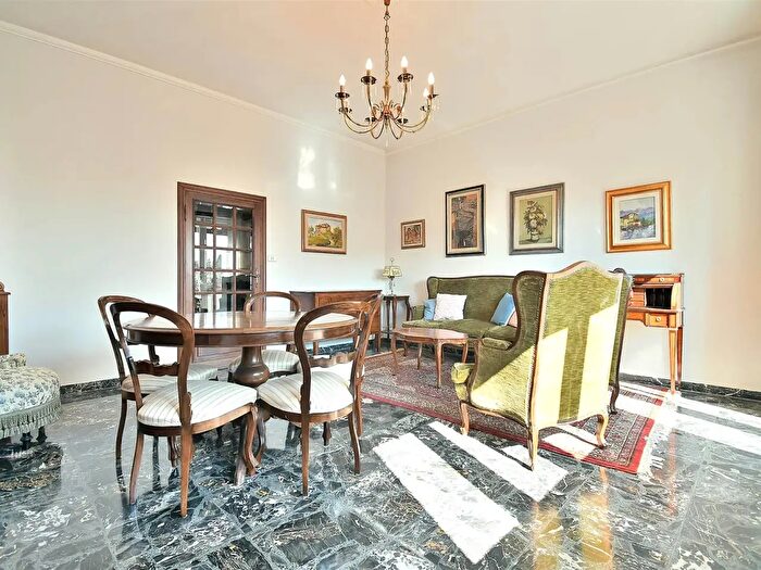 Appartamento quadrilocale in vendita in Strada Marciano, Siena