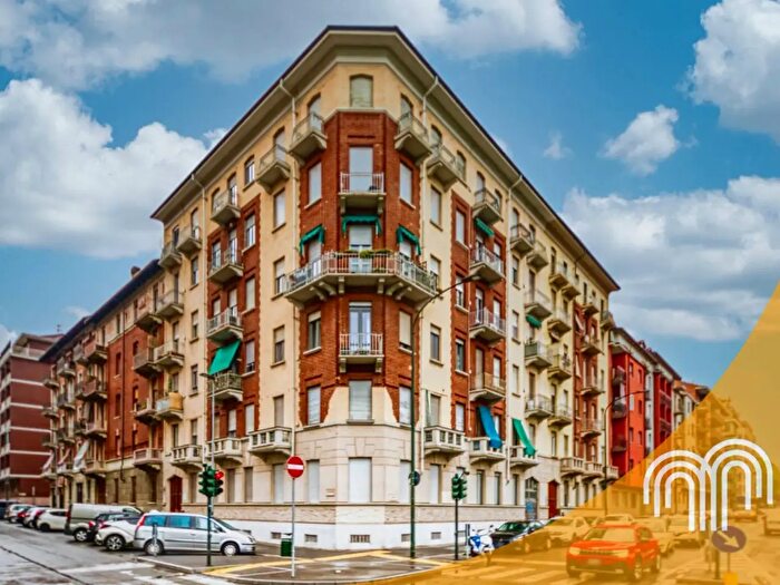 Appartamento trilocale in vendita in Via Millefonti, Torino