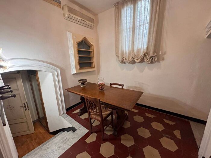 Appartamento con 5 locali in affitto in Via G Notari, Santa Maria, Pisa