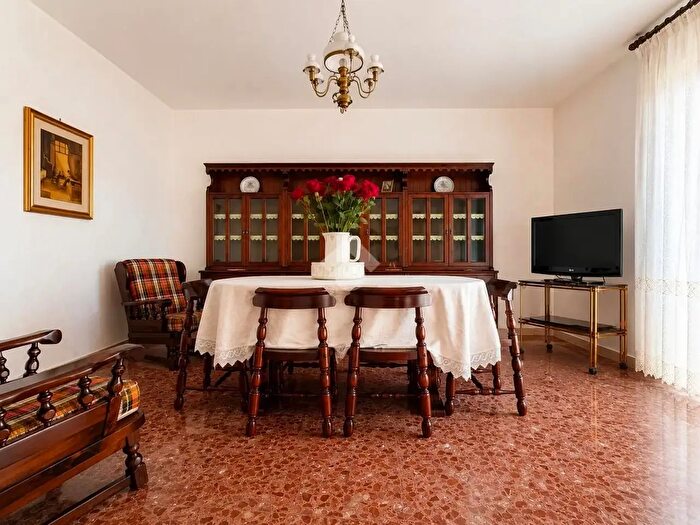 Casa con 5 locali in vendita in Voc Piciolo, Stroncone