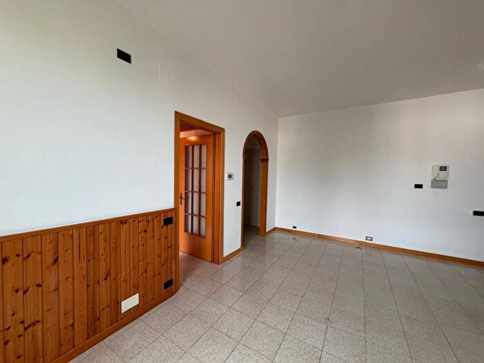 Appartamento bilocale in affitto in Via della Resistenza, Semicentro Isola, Corbetta