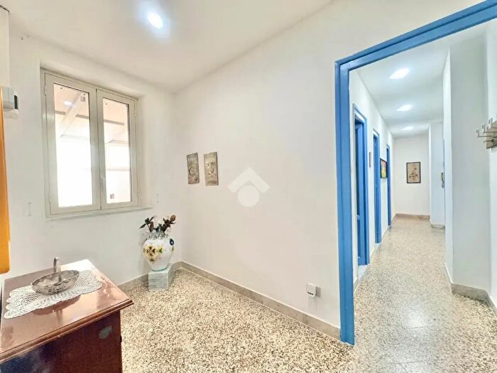 Appartamento quadrilocale in vendita in Via Bergamo, Palermo