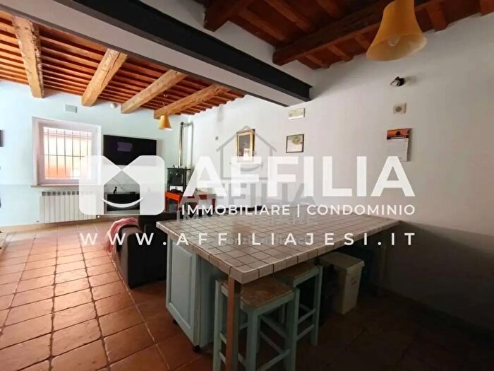 Appartamento trilocale in vendita in Via Manuzi, Jesi