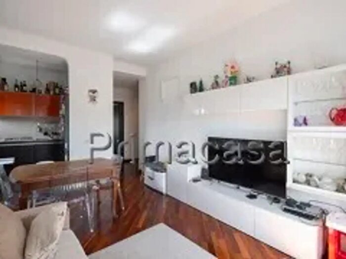 Appartamento trilocale in vendita in Piazza Francesco Carrara, Milano