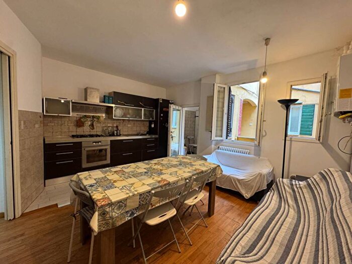 Appartamento trilocale in affitto in Via Centotrecento, Irnerio, Bologna