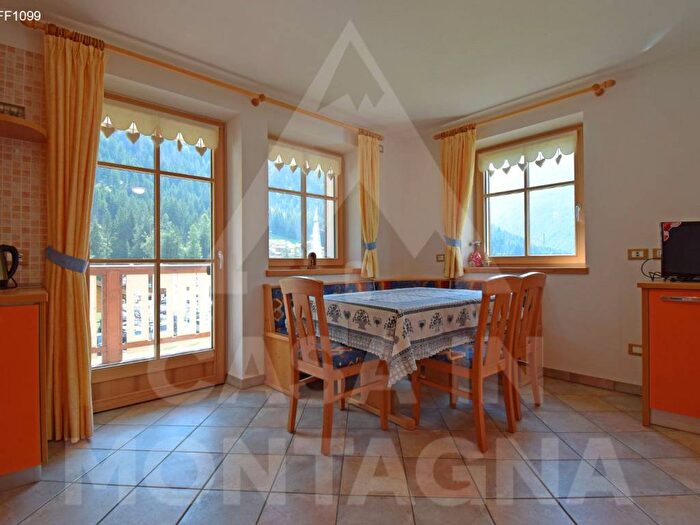 Appartamento trilocale in affitto in Via Catinaccio, Pera, San Giovanni di Fassa