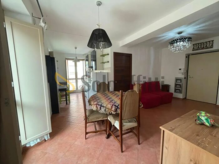 Appartamento quadrilocale in affitto in Via Carena, Torino