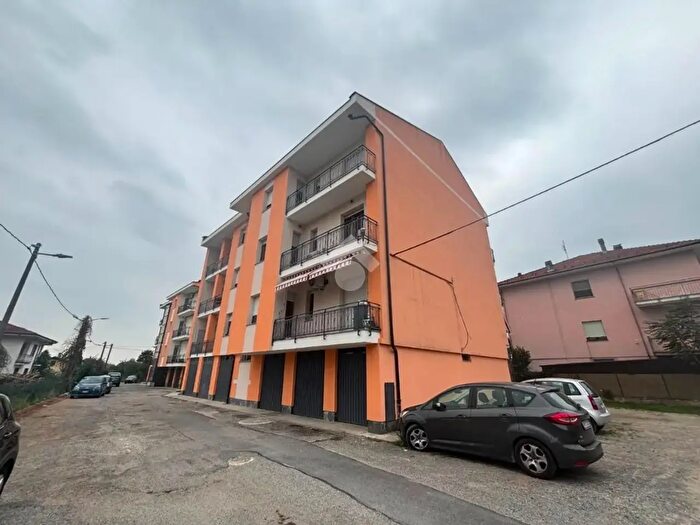 Appartamento bilocale in affitto in Via Carlo Botta, Castellamonte