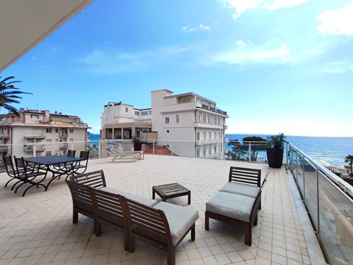 Appartamento trilocale in affitto in Corso Europa, Via Roma Borgo Barusso, Alassio