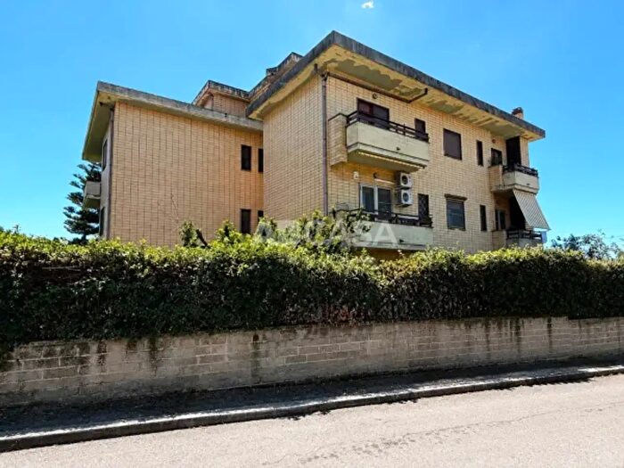 Appartamento quadrilocale in vendita in Via di Paganico, Velletri