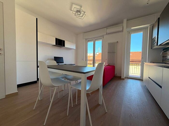 Appartamento bilocale in affitto in Via Nicola dApulia, Rovereto, Milano