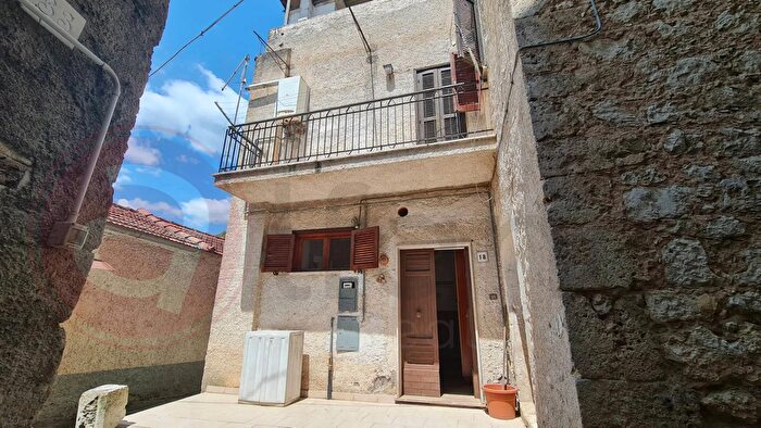 Casa quadrilocale in vendita in Via Cappella, Roccasecca