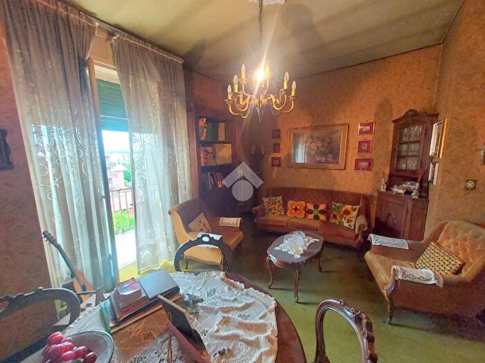 Appartamento quadrilocale in vendita in Viale dei Partigiani, Asti